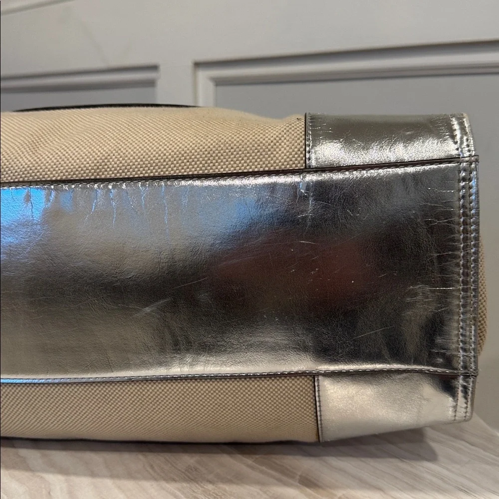 Tory Burch Tote Ella Canvas Silver Cream Logo Bag - Picture 10 of 17